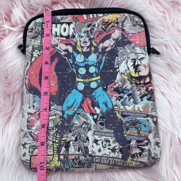 Thor padded iPad or Tablet case - Picture 2 of 3